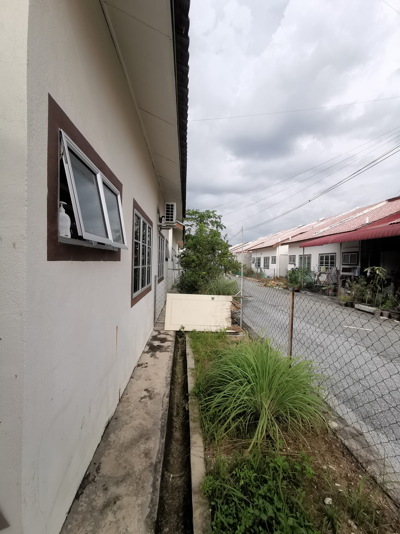 Ejen Hartanah Kuala Kangsar Perak-Rumah Teres Setingkat Untuk Dijual Di Taman Puncak Bougainvillea-7