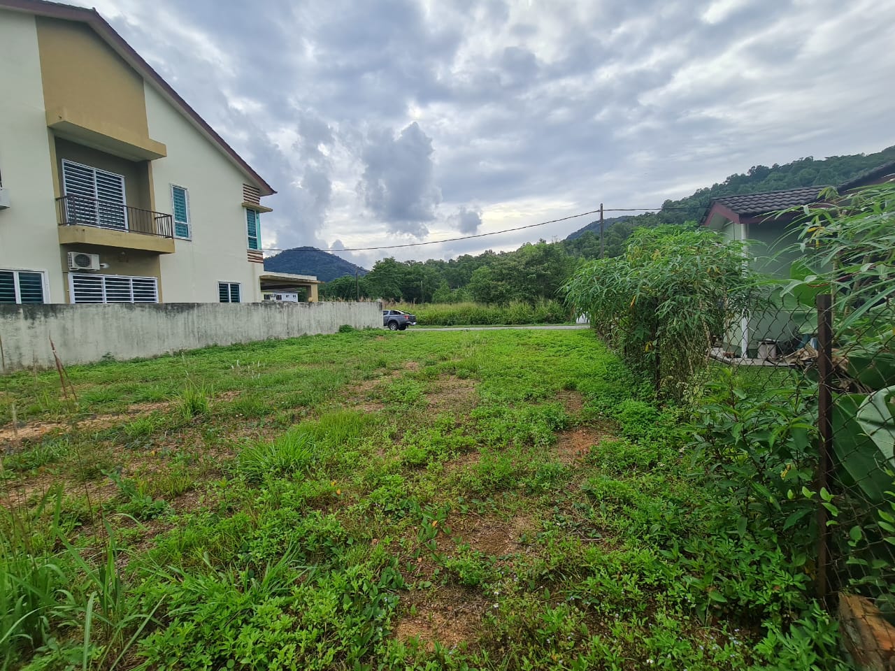 Ejen Hartanah Ipoh-Tanah Lot Banglo RPT Jelapang Height Ipoh Perak