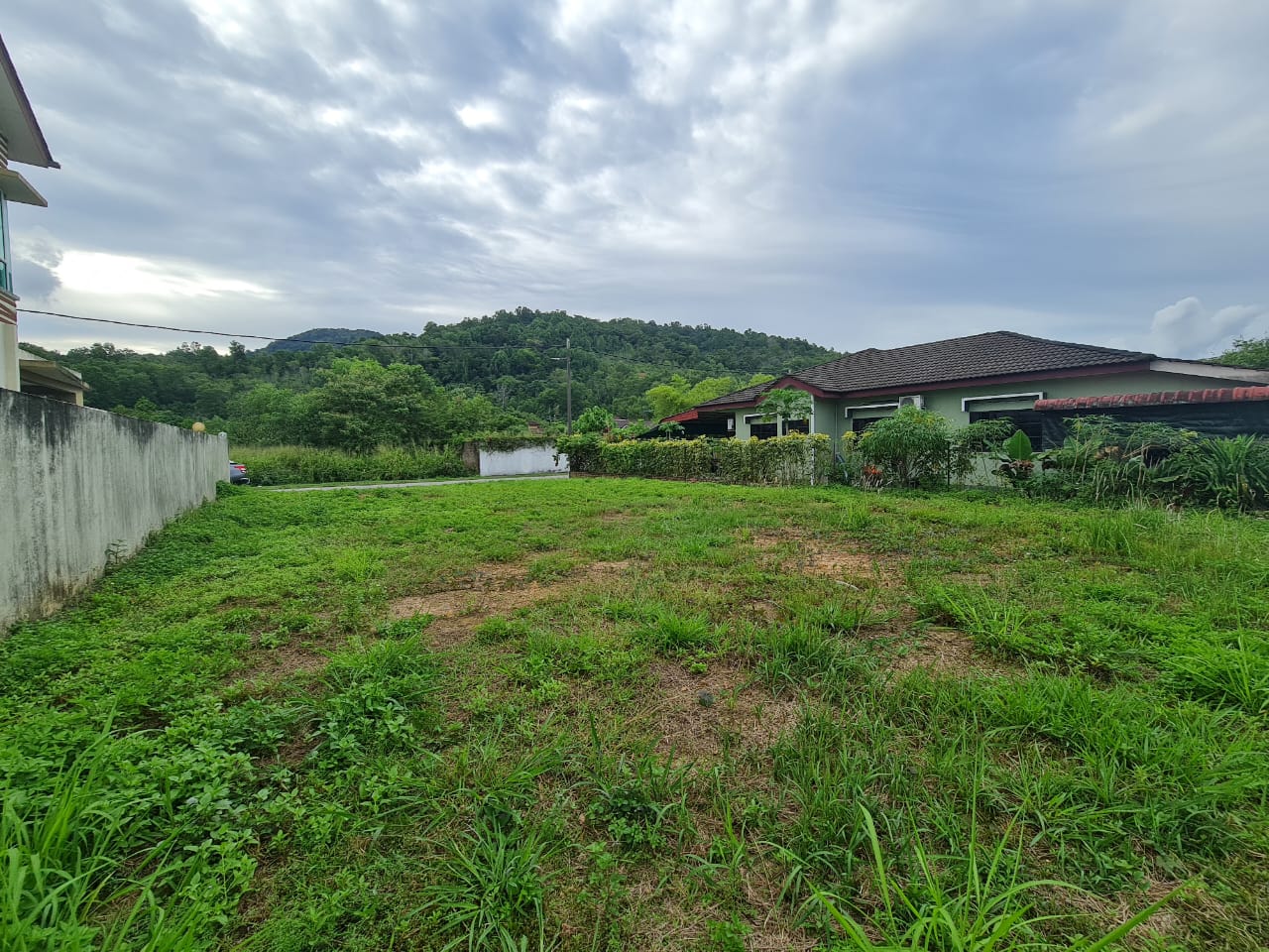 Ejen Hartanah Ipoh-Tanah Lot Banglo RPT Jelapang Height Ipoh Perak