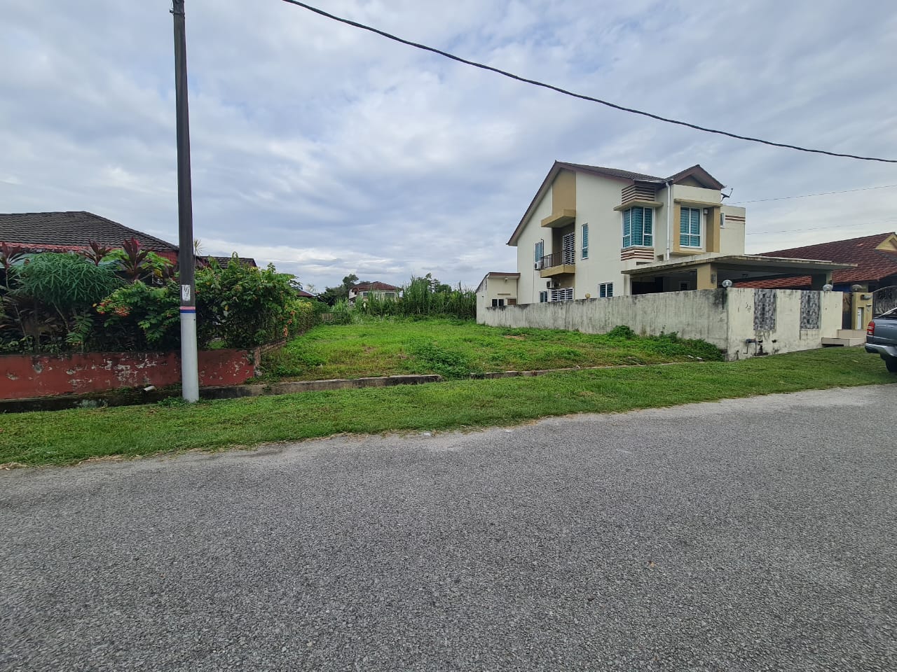 Ejen Hartanah Ipoh-Tanah Lot Banglo RPT Jelapang Height Ipoh Perak