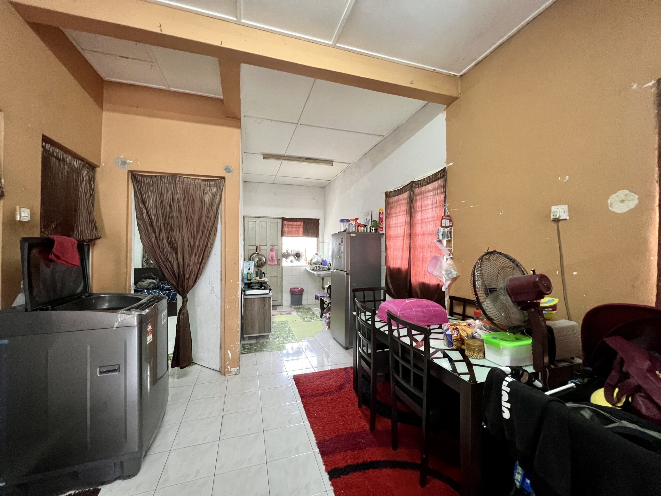 19468CE7-0B1F-44F0-9745-36D3046FCF82-scaled