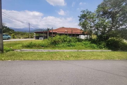 Ejen Hartanah Perak-Tanah lot Kediaman Untuk Dijual Di Kampung Cik Zainal Tambahan