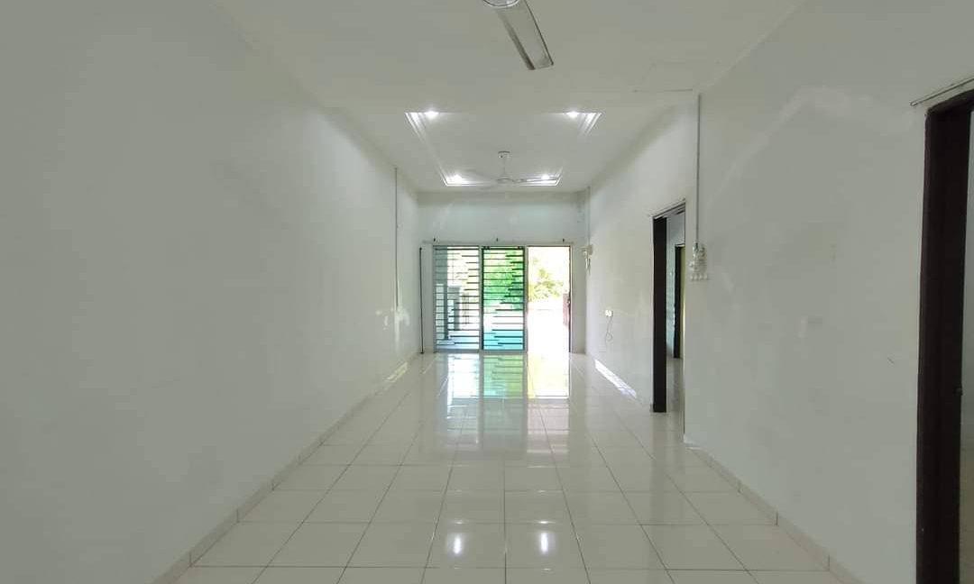 RUMAH TERES FREEHOLD DI KUALA KANGSAR UNTUK DIJUAL!! 5