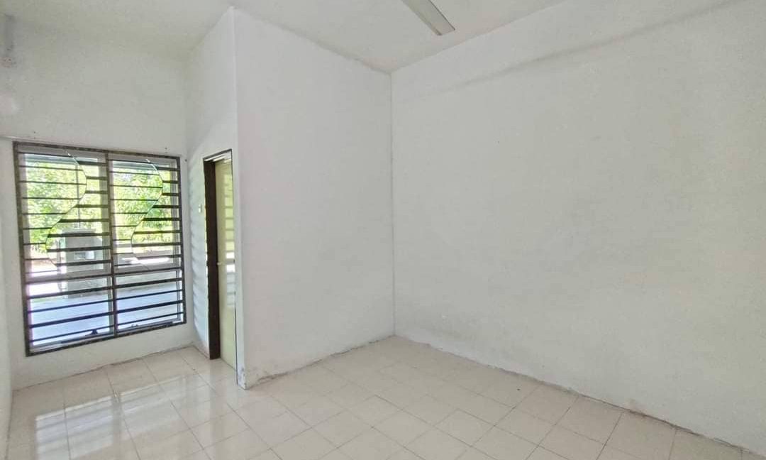 RUMAH TERES FREEHOLD DI KUALA KANGSAR UNTUK DIJUAL!! 7