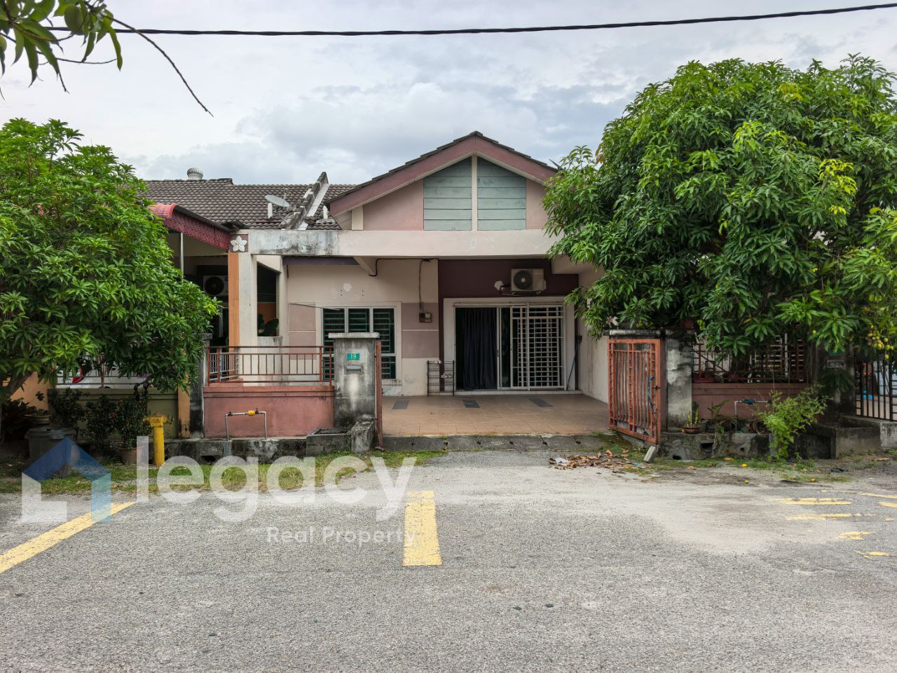 Rumah Teres Setingkat Untuk Dijual β Bandar Universiti Seri Iskandar, Perak