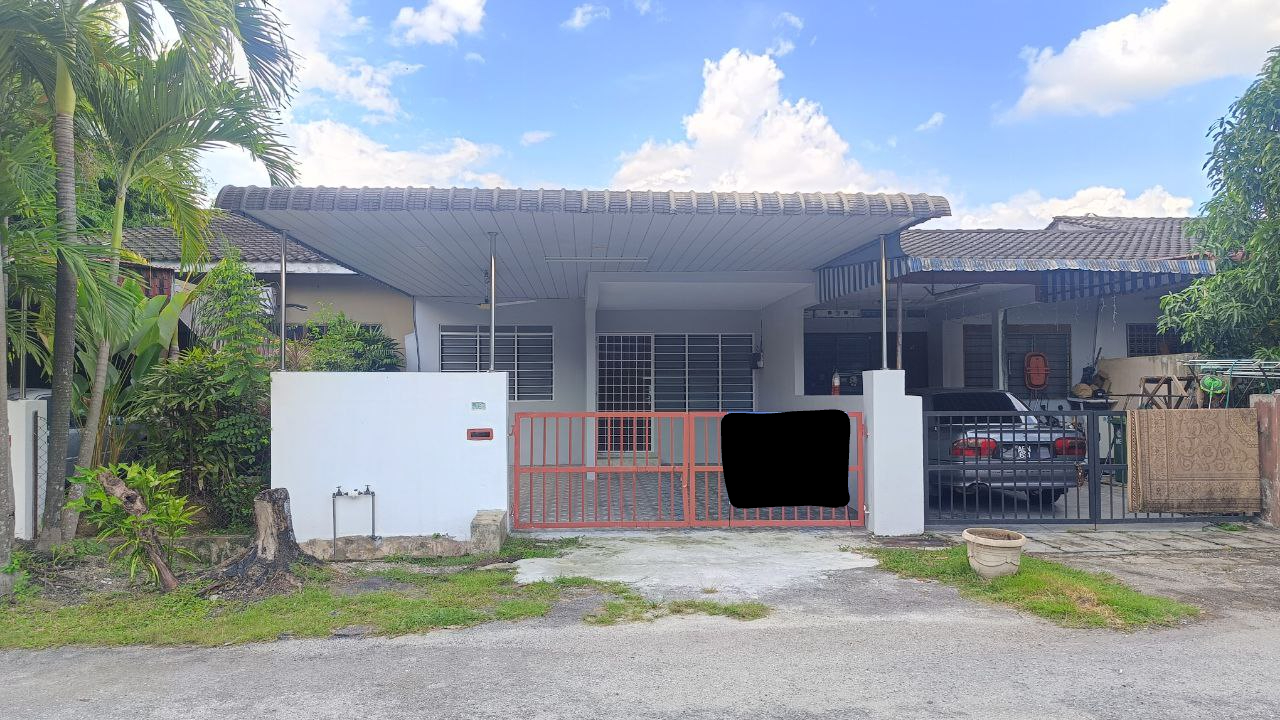 Rumah Teres Setingkat Untuk Dijual Berdepan Lotus Bercham