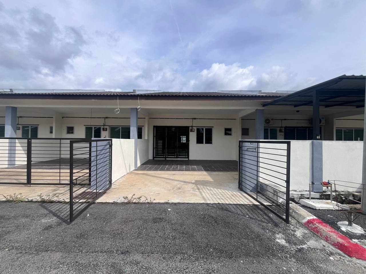 Teres Setingkat Untuk Dijual Di Bandar Lagenda, Teluk Intan